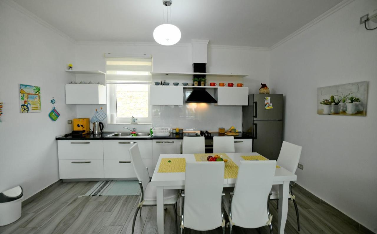 Vlorë Vila Rina At Aquamarine Residence מראה חיצוני תמונה